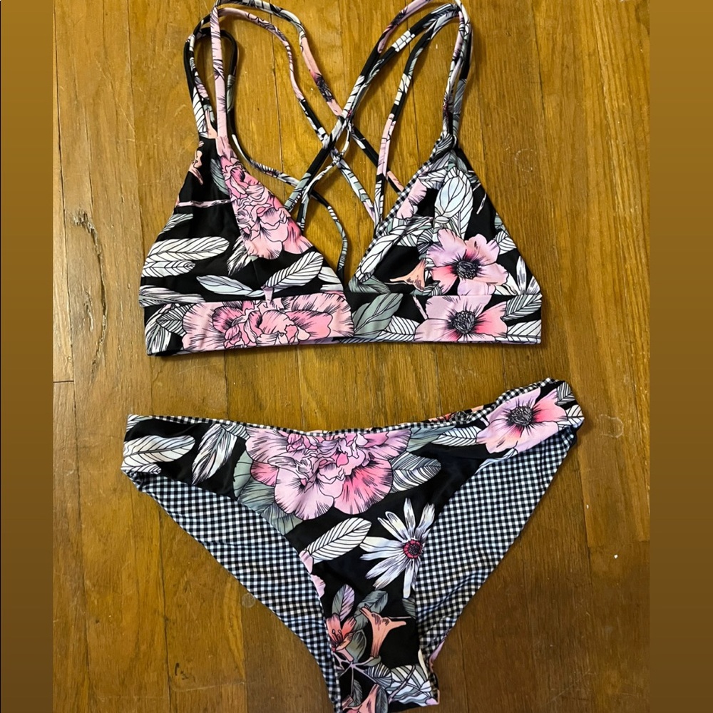 Kulani Kini - black floral bikini